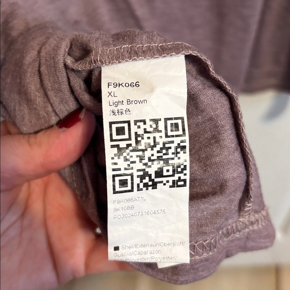 Loose-fitting Tee - Picture 5 of 5